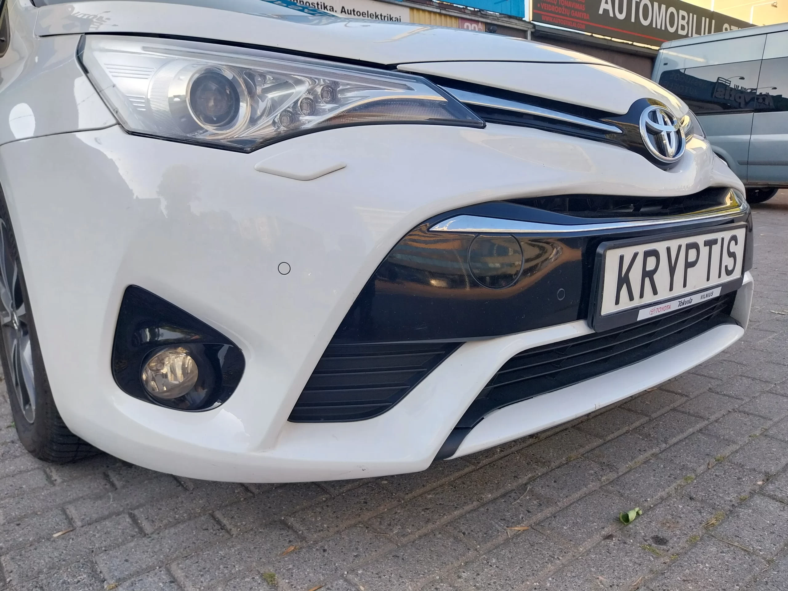 išorinis parktronikas pirekyje toyota